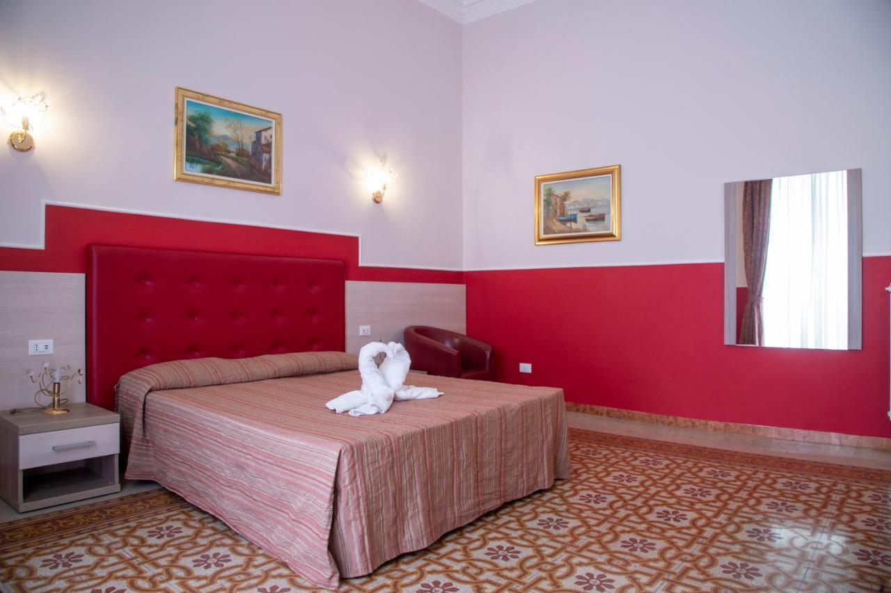 Domus Napoleone Pensionat 3*