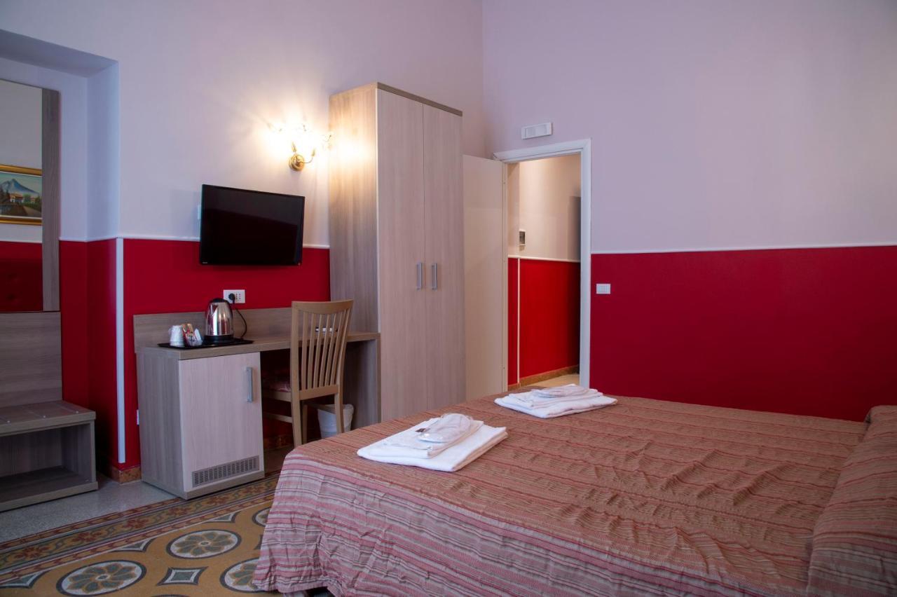 Domus Napoleone Pensionat 3*