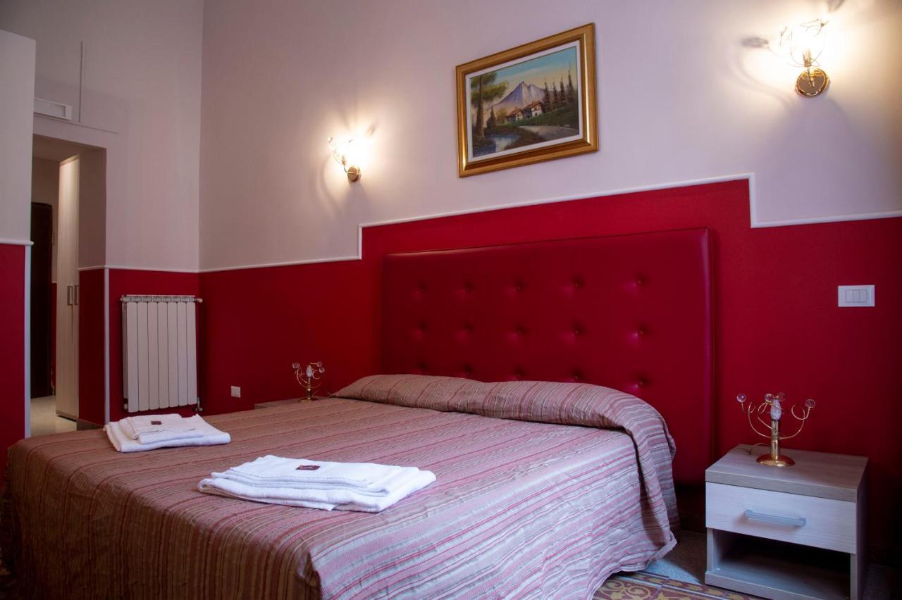 Domus Napoleone Pensionat 3*
